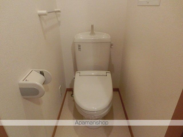 京成本線 鬼越駅 徒歩14分 2階建 築18年のトイレ写真