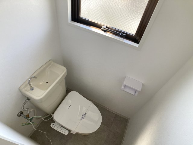 ドルフェスのトイレ写真