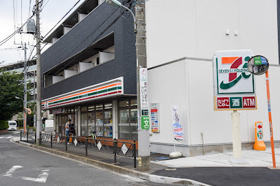 コンビニ　セブンイレブン 調布国領町5丁目店（コンビニ）まで241m
