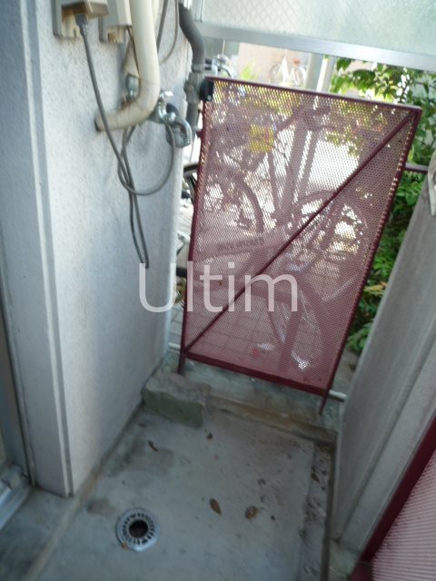 バルコニー　別部屋のお写真です。ご参考までに！
