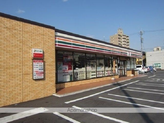 コンビニ　セブンイレブン（コンビニ）まで90m