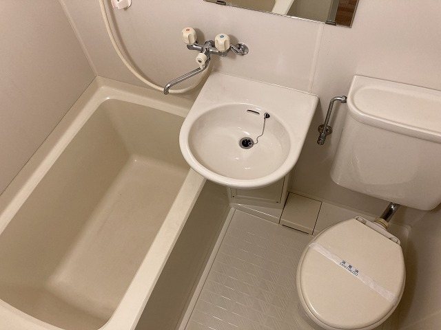 バス・シャワールーム　同物件別部屋