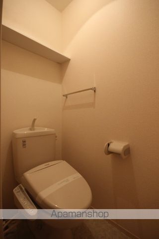 広島電鉄宮島線 修大協創中高前駅 徒歩10分 3階建 築17年のトイレ写真