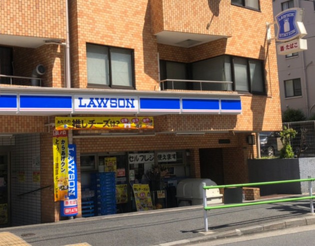 コンビニ　ローソン 麻布三ノ橋店（コンビニ）まで117m