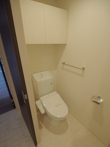 トイレ　※同じ間取りの別部屋のお写真です※