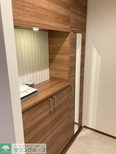 Avenir西新の玄関写真