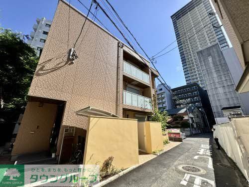 Avenir西新の外観写真