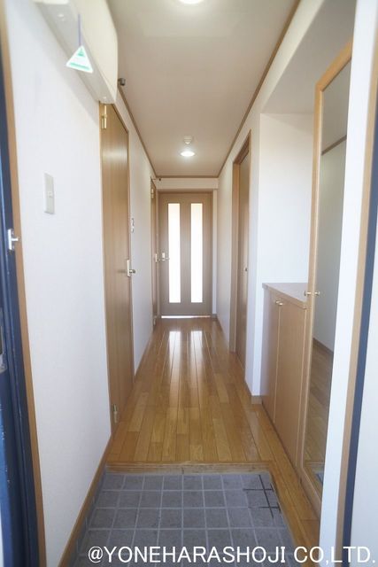 玄関　※同タイプの部屋