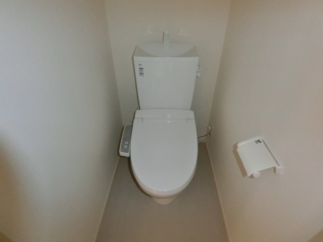 リブリANGEL大和5のトイレ写真