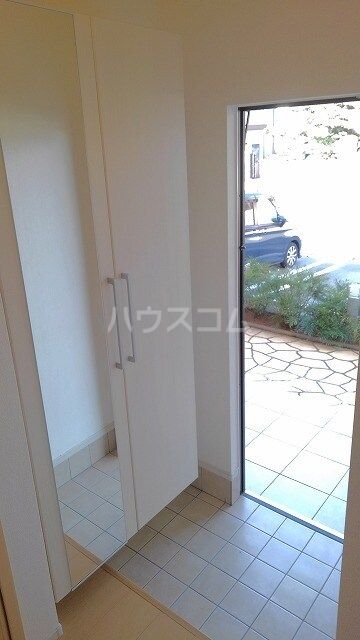 フェリ-チェIIの玄関写真