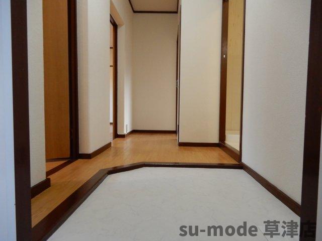 玄関　ゆったりとした玄関です