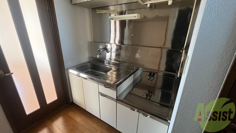 キッチン　キッチンを撮影しました。コンロ設置可能です。