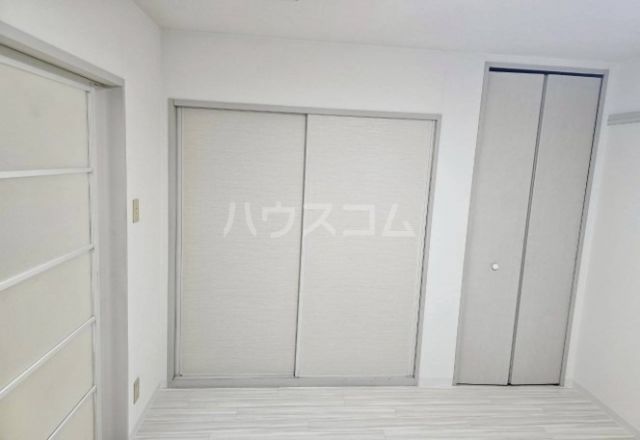 フレグランスセキネCの居間写真