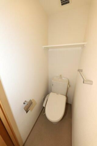 トイレ　ゆったりとした空間のトイレです