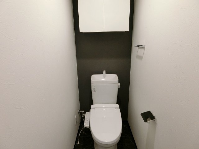 トイレ　別号室参考写真