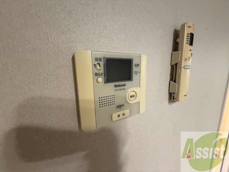 セキュリティ　ＴＶモニター付インターホンです。来客者の顔が見えるので安心！