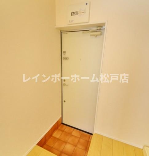 玄関　落ち着いた玄関です