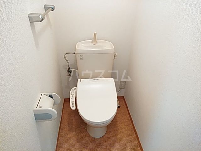 リヴェールNF小杉B棟のトイレ写真
