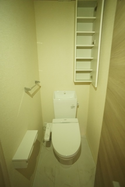トイレ　建設中のお部屋です☆