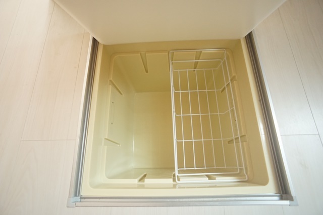 収納　建設中のお部屋です☆