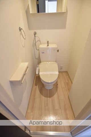 ＪＲ函館本線 五稜郭駅 徒歩18分 2階建 築13年のトイレ写真