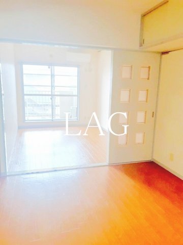 居室・リビング　洋室のお部屋です。