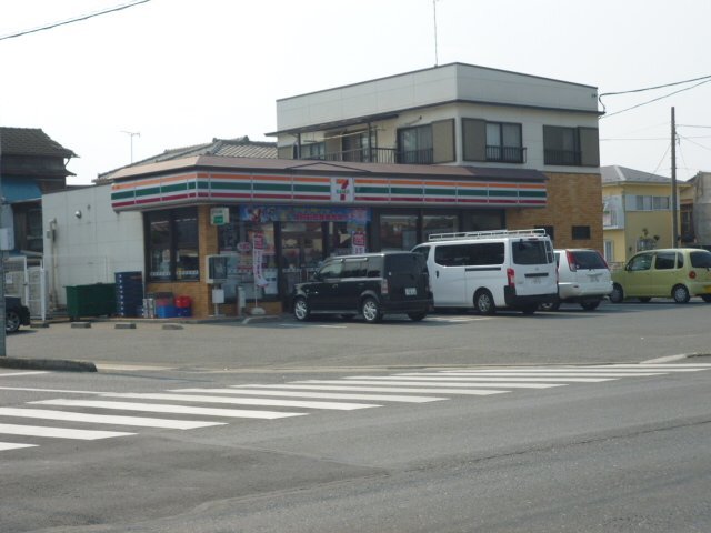その他　セブンイレブン高坂駅東口店（その他）まで600m