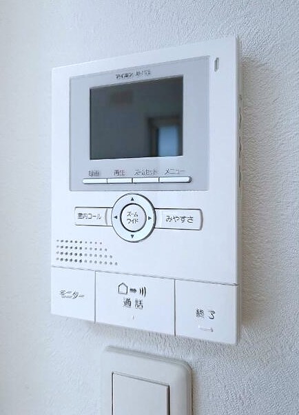 セキュリティ　モニター付きインターホン