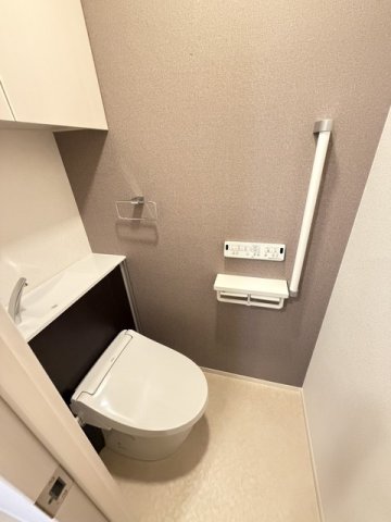 トイレ　シンプルで使いやすいトイレです