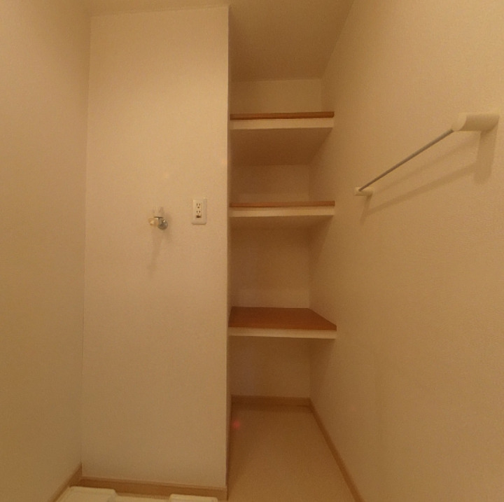 収納　※掲載写真は同タイプ住戸の参考写真です。間取り・内装等が異な