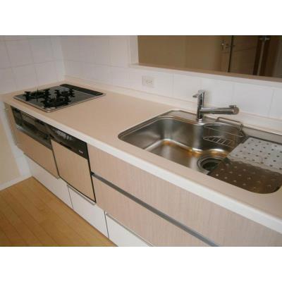 キッチン　※写真は同タイプ住戸です。