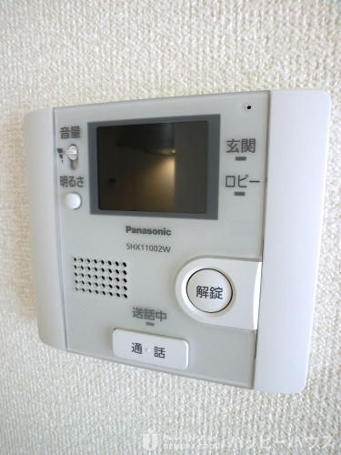 セキュリティ　同物件、別部屋のため参考画像です。現況優先です。