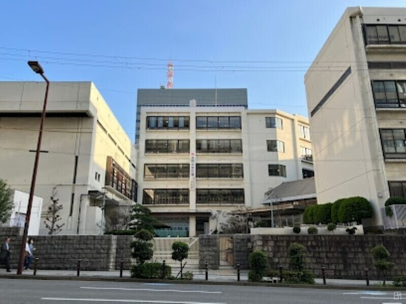 中学校　大阪市立東中学校（中学校）まで1103m