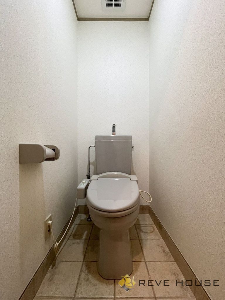 西鉄天神大牟田線 西鉄平尾駅 徒歩9分 3階建 築26年のトイレ写真