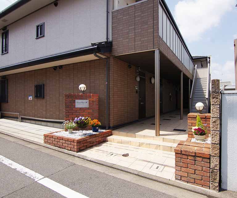 エントランス　建物入口です。