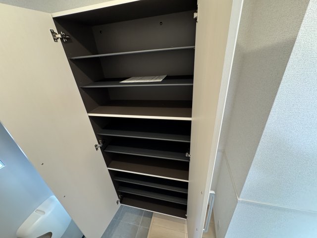 その他　シューズボックス（同型タイプ）