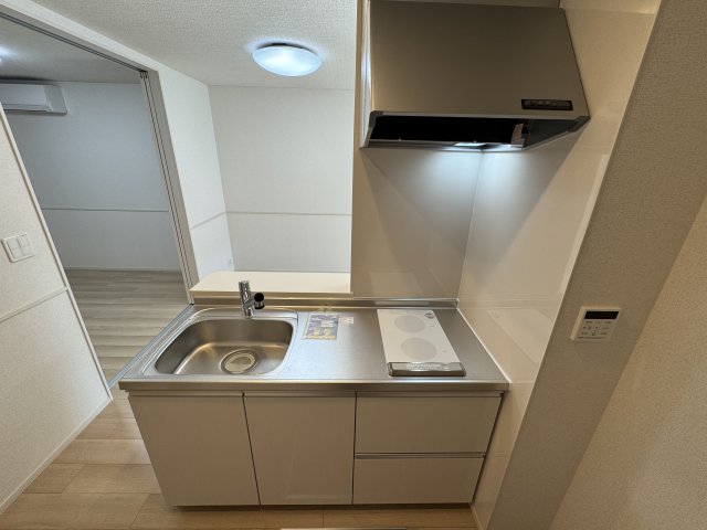 キッチン　システムキッチン（同型タイプ）
