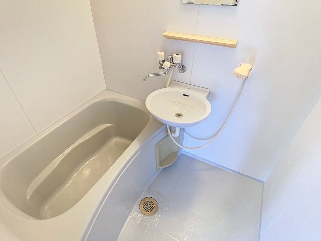 バス・シャワールーム　2024年3月撮影※現況を優先致します。