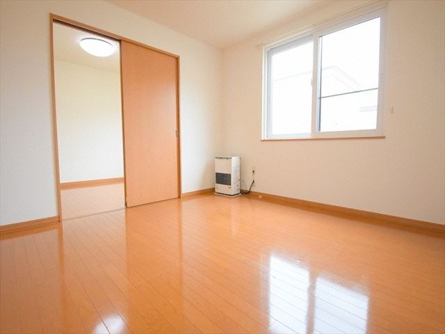 眺望　広々とした配置がしやすいリビングです♪