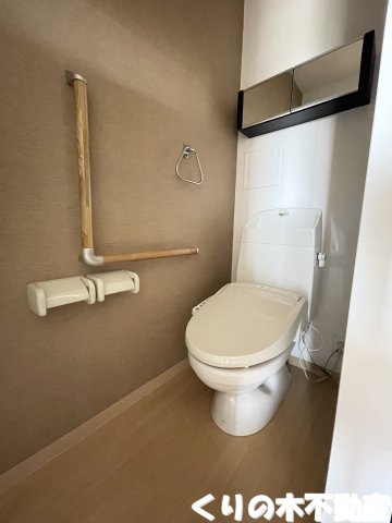 トイレ　シンプルで使いやすいトイレです