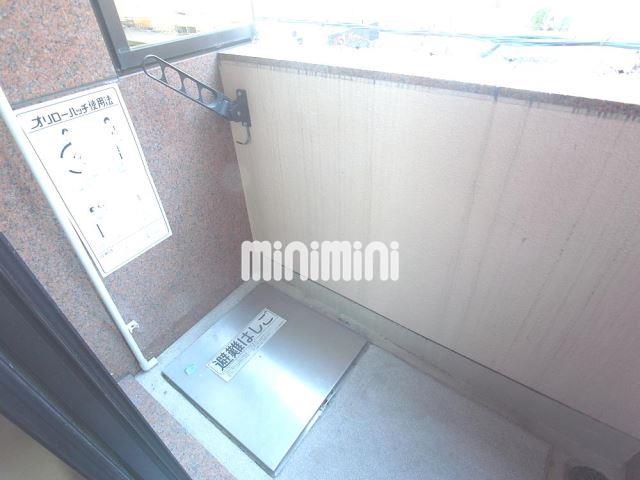 バルコニー　非難はしごも付いて安心