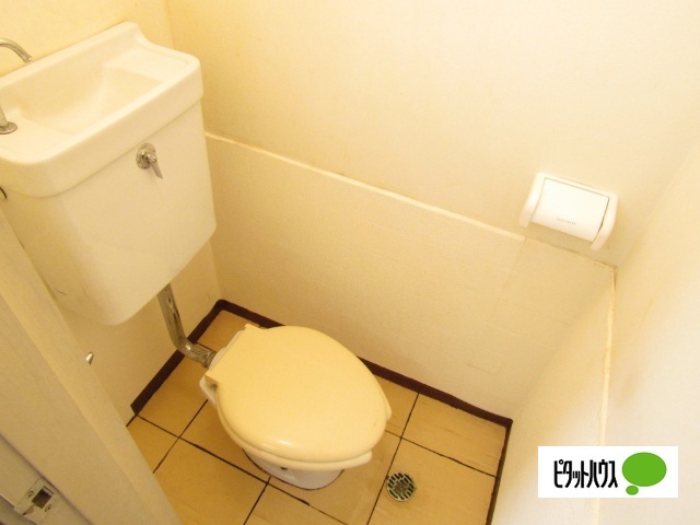 諏訪山マンションのトイレ写真