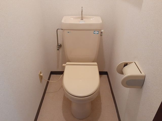 【カーサ・ボンディアIのトイレ】