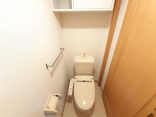 【アゼイリア　Ｂのトイレ】
