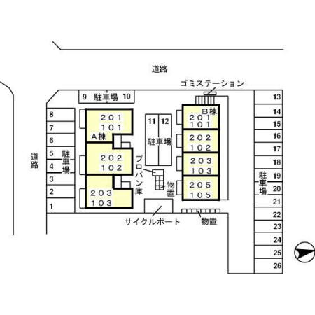 【ブロケードリバーAAの駐車場】