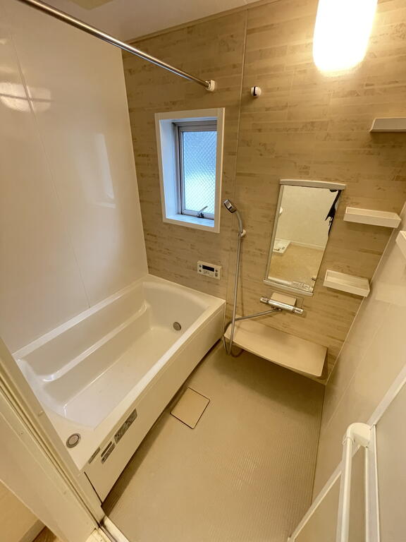 バス・シャワールーム　※クリーニング前の写真です