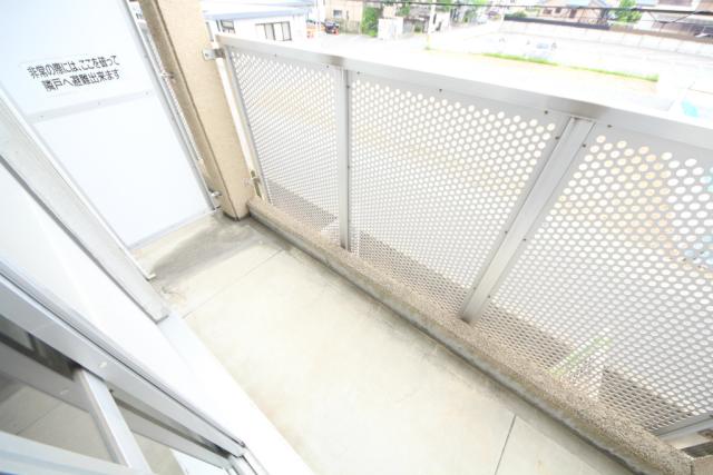 バルコニー　※同タイプ部屋の写真です。
