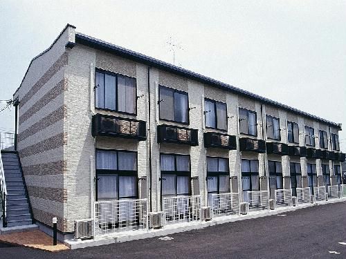 京都市西京区嵐山森ノ前町のアパートの建物外観