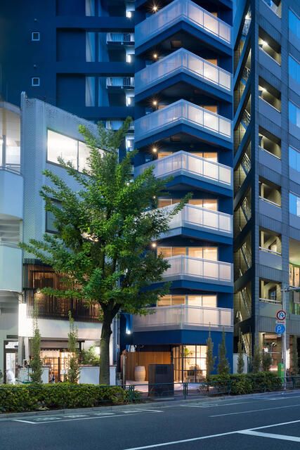 渋谷区神泉町のマンションの建物外観
