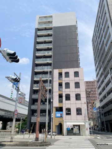 【プレサンス松屋町駅前の建物外観】